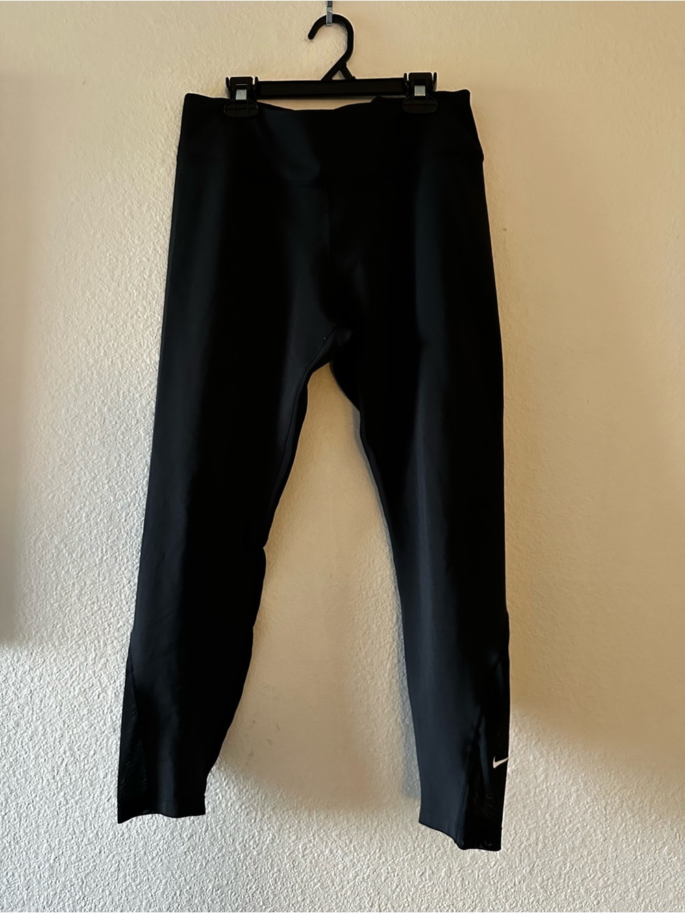 Nike Black Women's Performance Leggings with Small Swoosh